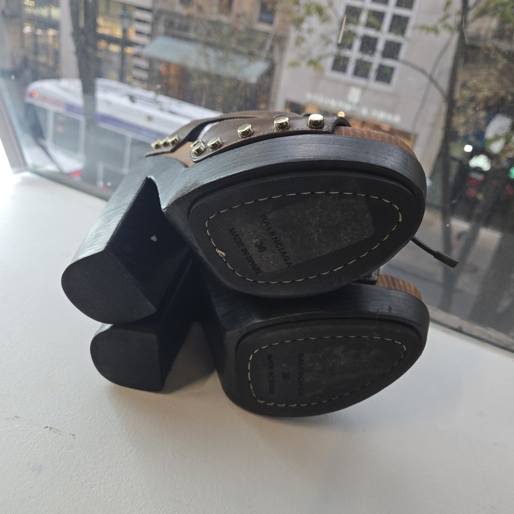 Balenciaga Brown Leather Heels with Stud Accents - Picture 5 of 5
